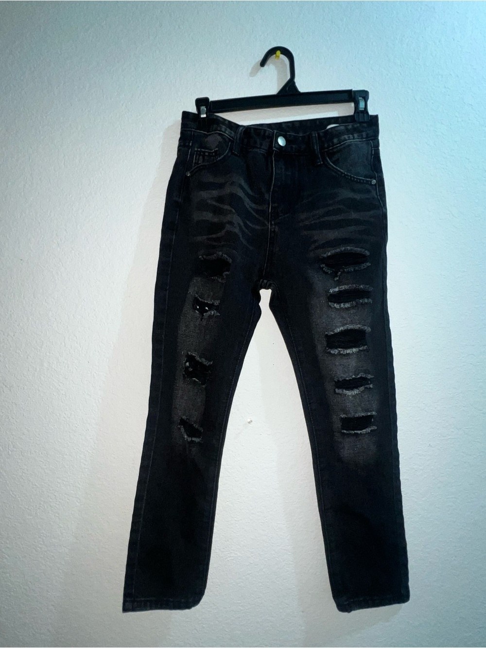 NWOT Black Distressed Boys Jeans